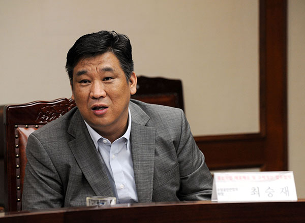 소상공인들의 어려움을 호소하는 