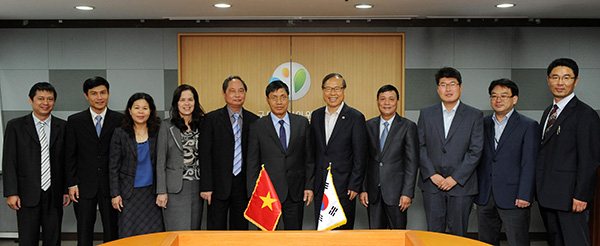 권익위 방문한 베트남 감찰원 일행
