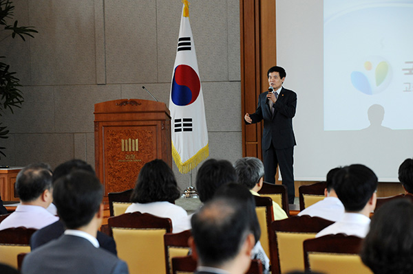 대검찰청에서 청렴특강하는 이성보 국민권익위원장